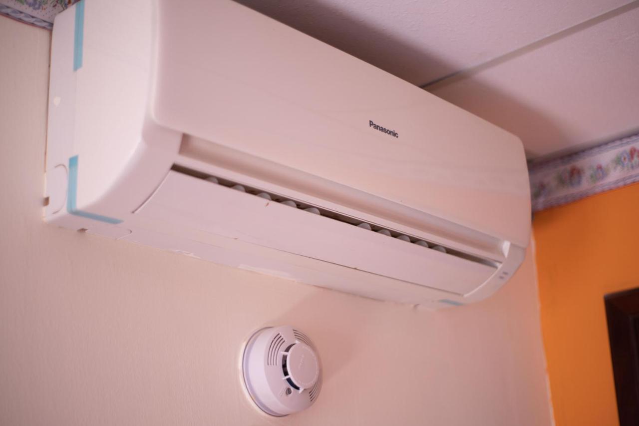 Hostal Gladismar 푸에르토빌라밀 외부 사진