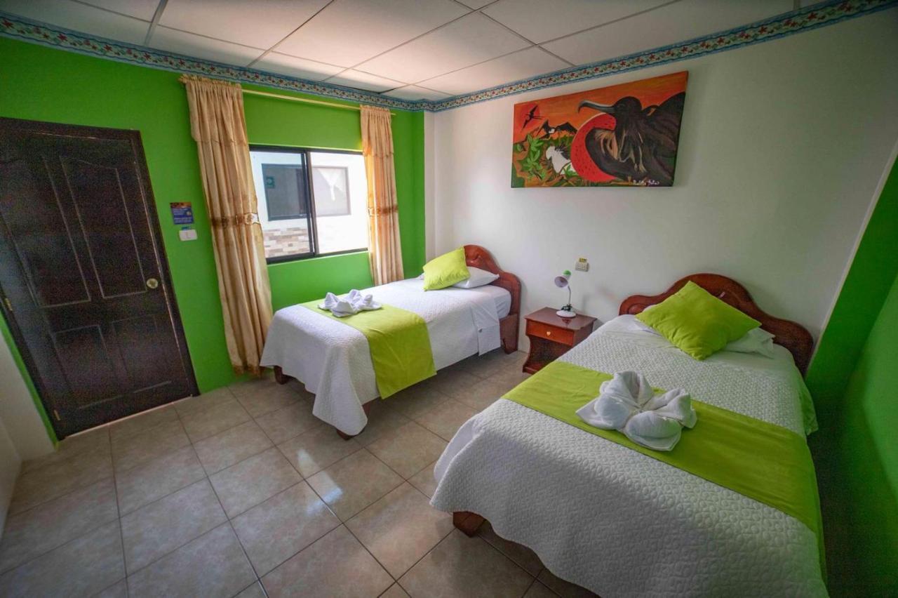 Hostal Gladismar 푸에르토빌라밀 객실 사진